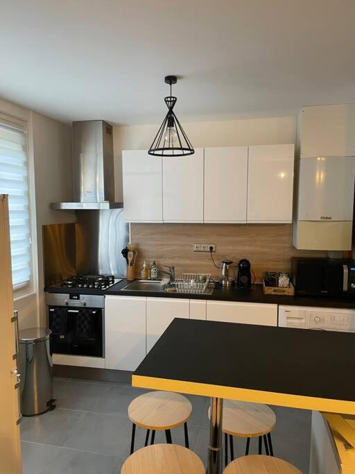 Appartement Complet Centre Ville Μπριβ-λα-Γκαγιάρντ Εξωτερικό φωτογραφία